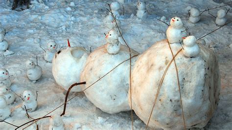 11 Unforgettable Snowmen Mental Floss