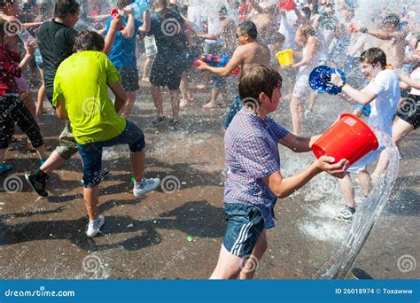 Water Battle Flash Mob Editorial Stock Image Image Of Group 26018974