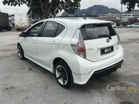 The car's eco score screen encourages economical driving. Toyota Prius C 2012 Hybrid 1.5 in Kuala Lumpur Automatic Hatchback White for RM 48,999 - 3272729 ...