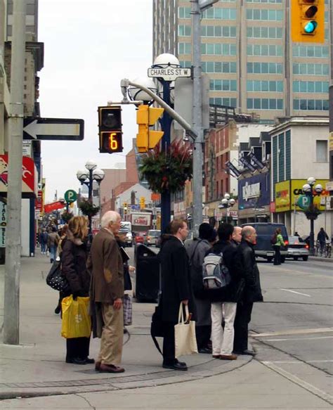 Bricoleurbanism Pedestrian Traffic Signals Start Counting Down