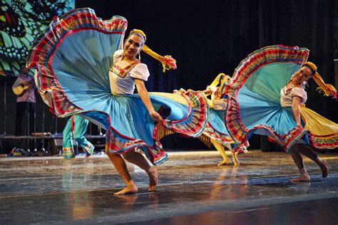 Traditional Mexican Music And Dance Performance Is Finale For Librarys