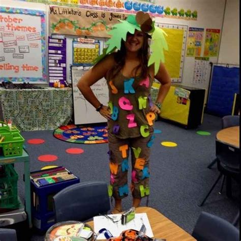 31 Amazing Teacher Halloween Costumes Teacher Halloween Costumes Teacher Costumes Teacher