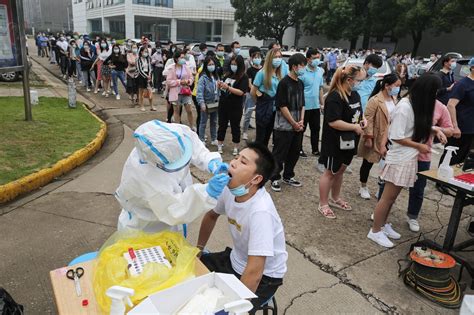 Actualités Coronavirus Chine Sur 10 Millions Dhabitants Testés à