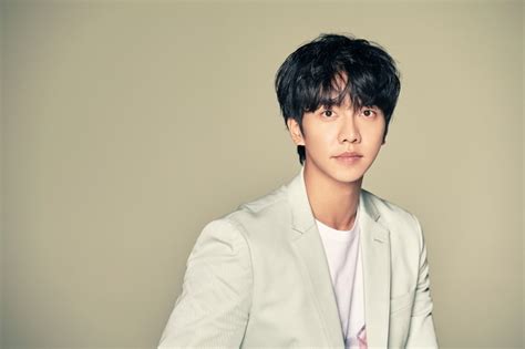 Drama misteri terbaru dari lee seung gi berjudul mouse telah merilis teser perdananya! Mouse (Korean Drama) - AsianWiki
