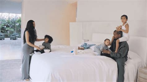 In a teaser for an upcoming episode of keeping up with the kardashians, the reality star opens up about a series of paparazzi shots of herself and sister. Kim Kardashian's Interview With Her Whole Family In Their ...