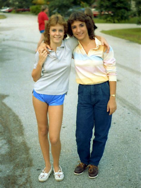 Vintage Young Fashion In The Us 29 Color Photos Of American Teen Girls In The 1980s ~ Vintage