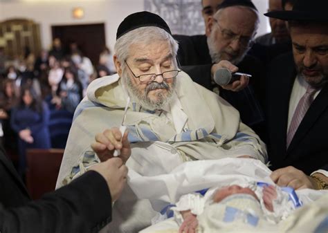 Nyc Orthodox Jews Reach Deal On Circumcision Suction Ritual Offbeat