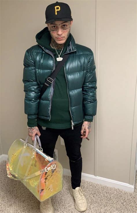 Lil Skies Outfit From May 8 2020 Whats On The Star