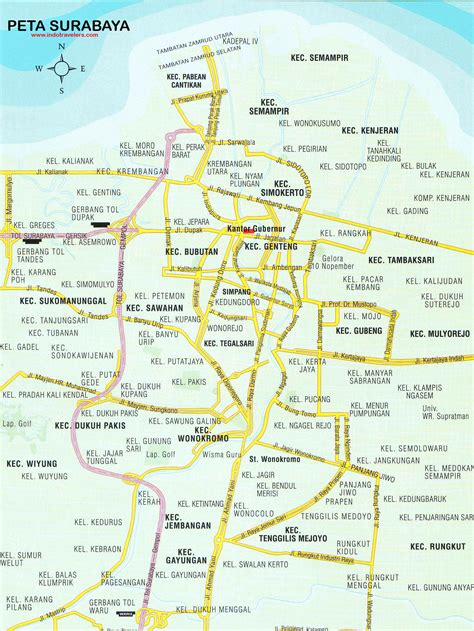 Panaskan minyak di penggorengan, kemudian tumis bumbu halus hingga harum dan matang. Peta Surabaya / Surabaya Map