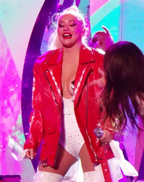 CHRISTINA AGUILERA Performs On New Years Eve At Zappos Theatre In Las