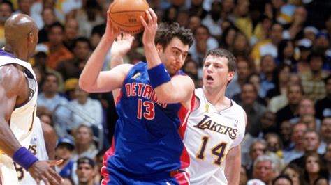 You are currently watching lakers vs pistons live in hd directly from your pc, mobile and tablets. Los Angeles Lakers vs Detroit Pistons - HIGHLIGHTS - GAME 1 - 2004 FINALS - TokyVideo