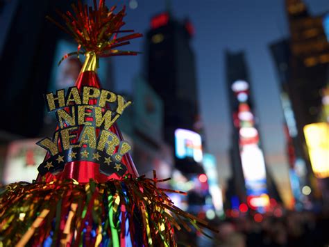 8 Fun New Years Eve Traditions Around The World Travelalerts