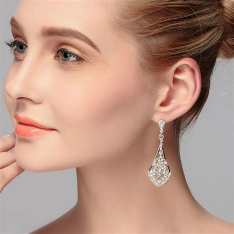 Bride Earrings Cosmetic Luxury Long Popular Rhinestone Crystal Drop Earrings For Wedding Dress