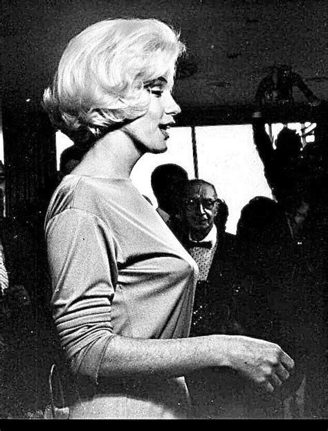 Marilyn During A Press Session In Mexico City 1962 Marilyn Monroe