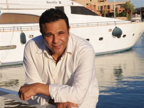وتعاقد المنتج وليد منصور مع لبلبة وبيومي فؤاد للمشاركة في الفيلم، ويعمل الآن على التعاقد مع نجوم آخرين ليكتمل. برغم شائعات التأجيل والإلغاء .. محمد فؤاد ضيف جامعة عين ...