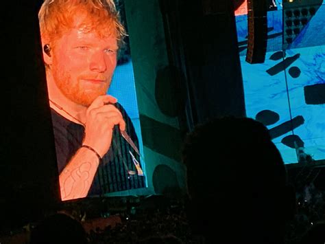 Ed sheeran concert divide world tour singapore live 2019 #edsheeran #edsheeransingapore #dividetour! Pin by Suzanne Smith on Ed sheeran concert 2019 | Ed ...