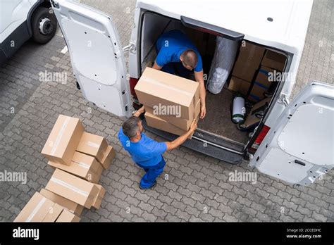 Man Mover Hi Res Stock Photography And Images Alamy