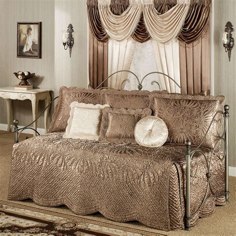 Beddinginn offers all kinds of daybed bed sets.buy reasonable price daybed bed sets and you could save much money online. 20 facts to consider before buying Brown daybed bedding ...
