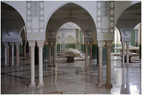 A unique venue for congresses and events. Casablanca. Im Untergeschoss der Hassan-II.-Moschee ...