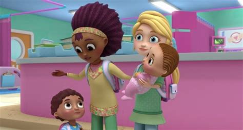 One Million Moms Rage As Disneys Doc Mcstuffins Features An Interracial Lesbian Couple