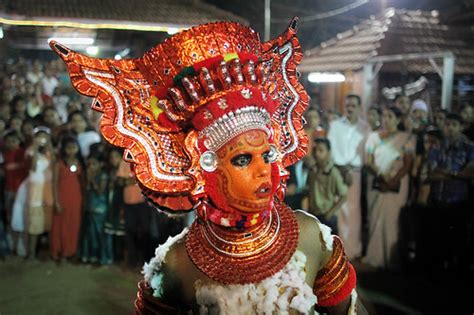 Theyyam When Men Turn Into Gods Valapattanam Kerala Ind Flickr