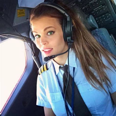 Swedish Airlines Hot Female Pilots Are The Only Advertisement They Need Ftw Gallery Ebaums