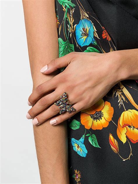 Lyst Gucci Crystal Studded Butterfly Ring In Metallic
