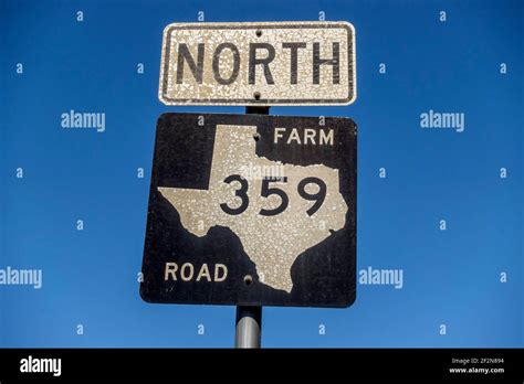 Texas Farm Road Sign Hi Res Stock Photography And Images Alamy