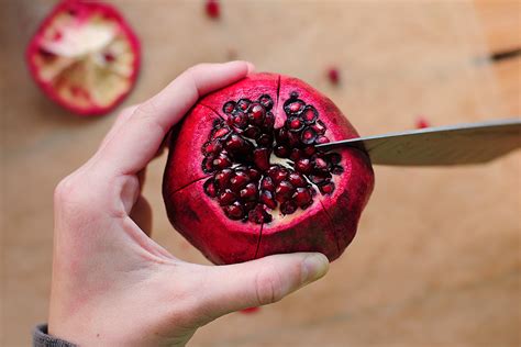 How To Open A Pomegranate Tasty Kitchen Blog