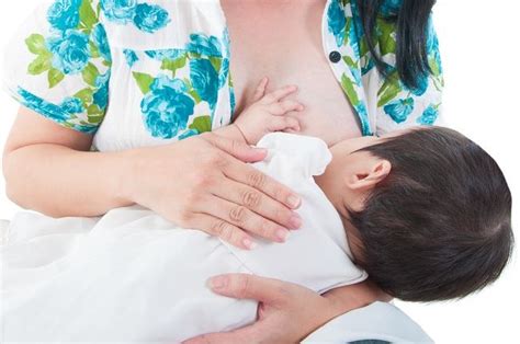 Payudara Kendur Setelah Menyusui, Itu Salah - Alodokter