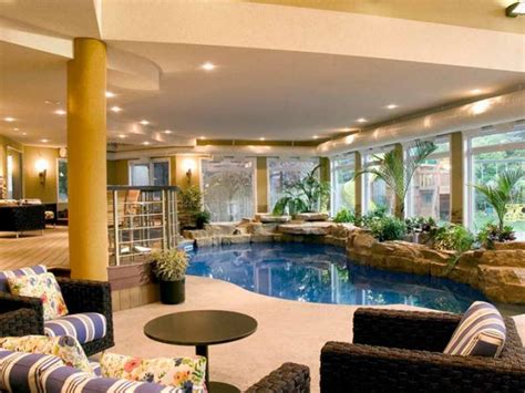 Impressive Indoor Swimming Pools That You Would Love To Have In Your Home