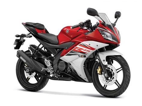 Along with a ground clearance of 160 mm. Yamaha YZF-R15 With Auto Headlight On Feature Launched In ...