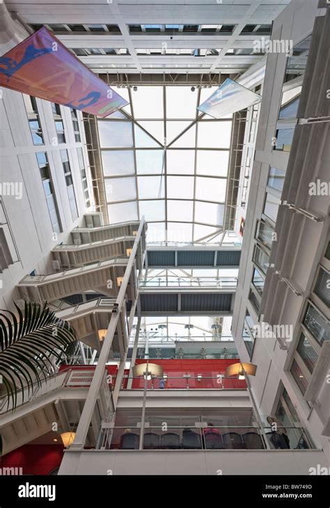 Interior Of The Chelsea And Westminster Hospital Stock Photo Alamy