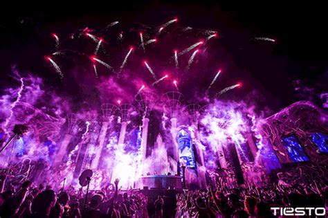 Looking for the best edm wallpaper hd? Electronic Music Concert GIF by Tiësto - Find & Share on GIPHY