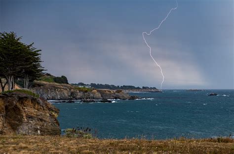 Daytime Lightning Strike Mendonoma Sightings