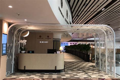 2023 Singapore Changi Airport Blossom Sats And Plaza Premium Lounge At