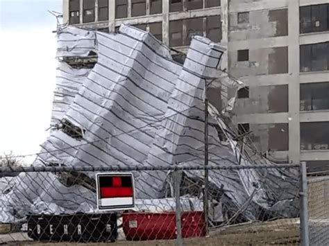 Us Scaffold Collapse Caught On Video