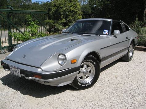 Jeremy takes it for a test drive and gives us a brief history into the datsun, it's popularity or lack of, and how it impacted the american market. Gap between bumper and hood on '83 280ZX? - Nissan Forum | Nissan Forums