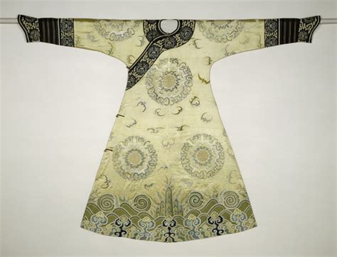 Chinese Textiles Ten Centuries Of Masterpieces At The Met The