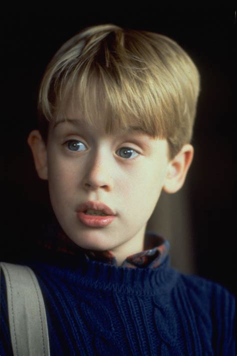 Macaulay culkin netflix and chills with home alone for girlfriend. Macaulay Culkin photo gallery - high quality pics of ...