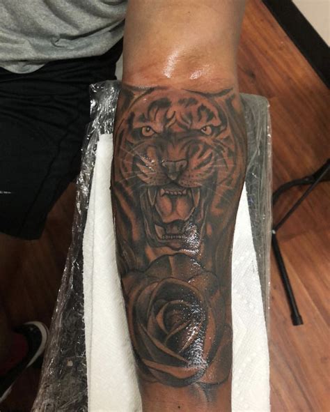 Scroll ahead to check our choices of the 50 best small, meaningful one or two word tattoo ideas and designs from instagram for both men and women. Lion/rose tattoo | Tattoos for guys, Tattoos, Forarm tattoos