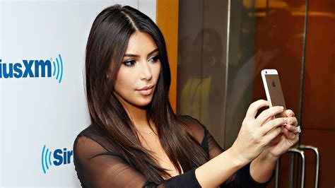 Kardashian Sisters Shutting Down Apps In 2019 Details Us Weekly