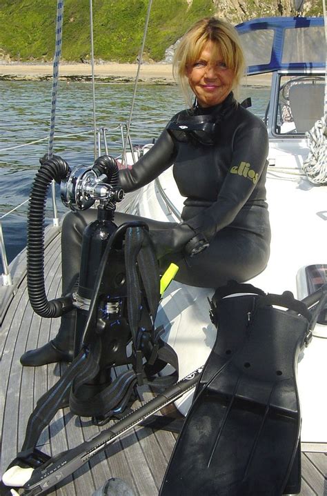 Elios sub is a company specialized in the production of tailored diving suits, operating since 1977 on both the italian and foreign markets. Image result for woman dry suit | Scuba girl wetsuit ...