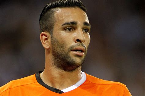 As a youth, he moved to frejus, where his mother worked as a member of the city council. Olympique Marseille: Adil Rami in Gesprächen mit Fenerbahce