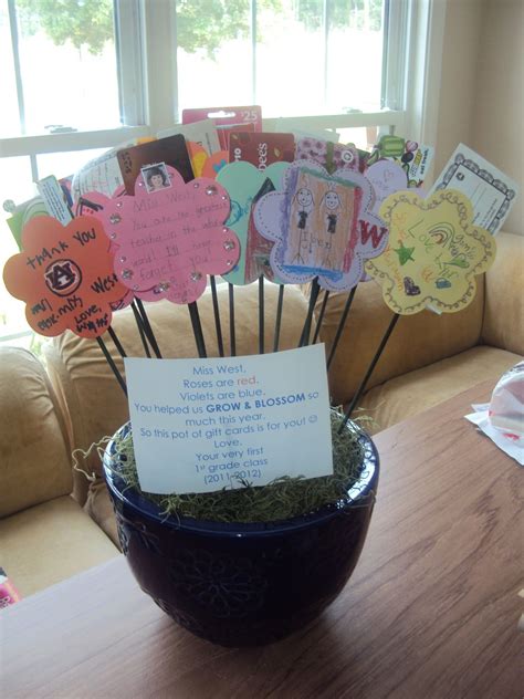 These teacher appreciation printables would be perfect for gift card giving by fabulously frugal 2. 26d9b3af8205cac3a9a8447587c3758c.jpg 1,200×1,600 pixels ...