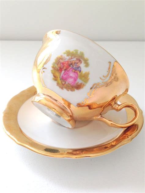 Vintage Bavaria Germany Handarbeit Signed Fragonard Courting Couple 22 Carat Gold Tea Cup And