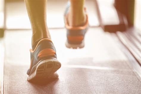 Lose Weight Walking With These Easy Strategies The Healthy