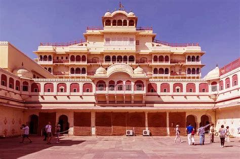 Beautiful City Palace Jaipur And History Kabira Tours