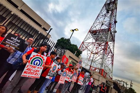 Save brede, save cbn crowd sourcing campaign. On Valentine's Day, hundreds rally for ABS-CBN amid franchise woes | ABS-CBN News