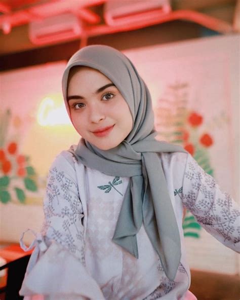 Cara Memakai Hijab Segi Empat Menutup Dada Homecare24